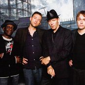 Good The Bad & The Queen - List pictures