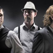 Elliott Brood - List pictures