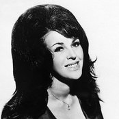 Wanda Jackson - List pictures