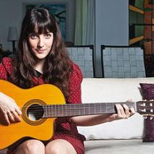 Clarice Falcão - List pictures