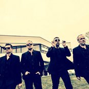 Neljä Ruusua - List pictures