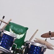 Feed Me - List pictures