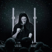 S O H N - List pictures