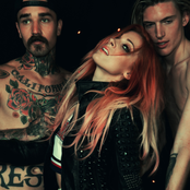 Bonnie Mckee - List pictures