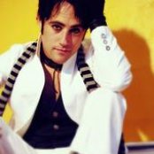 Dot Dot Dot - List pictures