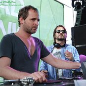 Tiefschwarz - List pictures