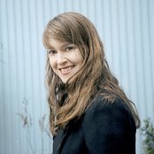 April March - List pictures