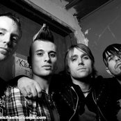 My Darkest Days - List pictures
