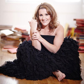 Sam Bailey - List pictures