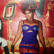 Ester Dean - List pictures