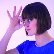 Yelle - List pictures