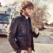 Thomas Rhett - List pictures