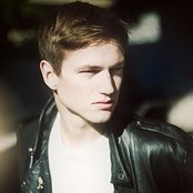 Adrian Lux - List pictures