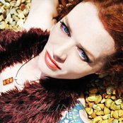 Jordan Reyne - List pictures