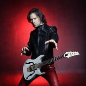 Paul Gilbert - List pictures