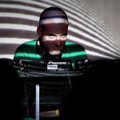 Phaeleh - List pictures