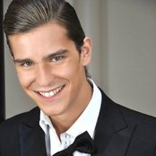 Amaury Vassili - List pictures