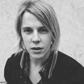 Tom Odell - List pictures