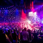 Hillsong Young And Free - List pictures