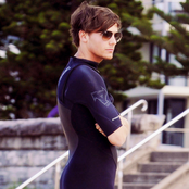 Louis Tomlinson - List pictures
