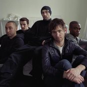 Stateless - List pictures