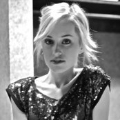 Alexis Grace - List pictures