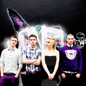 Flamboyant Bella - List pictures