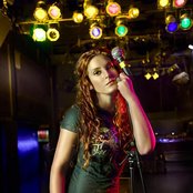 Sarah Kelly - List pictures