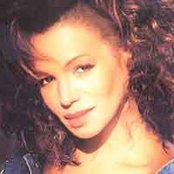 Rebbie Jackson - List pictures