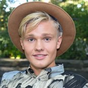 Benjamin - List pictures