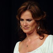 Alecia Nugent - List pictures