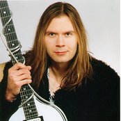 Paul Gilbert - List pictures