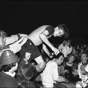 Devo - List pictures