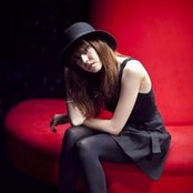 Diane Birch - List pictures