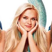 Sara Paxton - List pictures