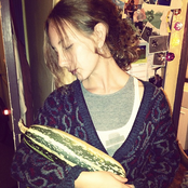 Lyla Foy - List pictures