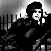 Kirsty Maccoll - List pictures