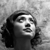 Dia Frampton - List pictures