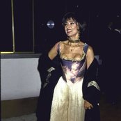 Rita Moreno - List pictures