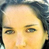 Chantal Kreviazuk - List pictures
