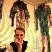 The Correspondents - List pictures