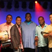 Exaltasamba - List pictures