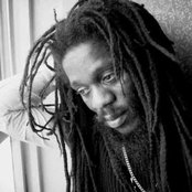 Dennis Brown - List pictures