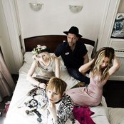 Queen Adreena - List pictures