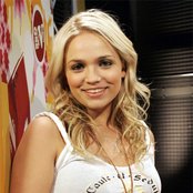 Stephanie Mcintosh - List pictures