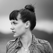 Tiê - List pictures