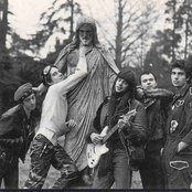 Crisis - List pictures