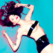Porcelain Black - List pictures