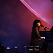 Allison Crowe - List pictures