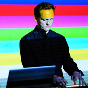 Alva Noto - List pictures